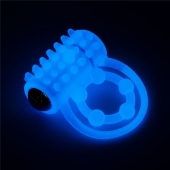 Голубое, светящееся в темноте виброкольцо Lumino Play Vibrating Penis Ring - Lovetoy - в Раменском купить с доставкой