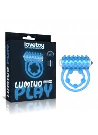 Голубое, светящееся в темноте виброкольцо Lumino Play Vibrating Penis Ring - Lovetoy - в Раменском купить с доставкой