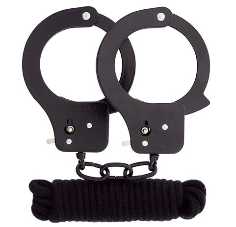 Чёрные наручники из листового металла в комплекте с веревкой BONDX METAL CUFFS LOVE ROPE SET - Dream Toys - купить с доставкой в Раменском